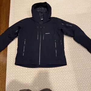 Patagonia Men's Black Down Ski Jacket with Hood